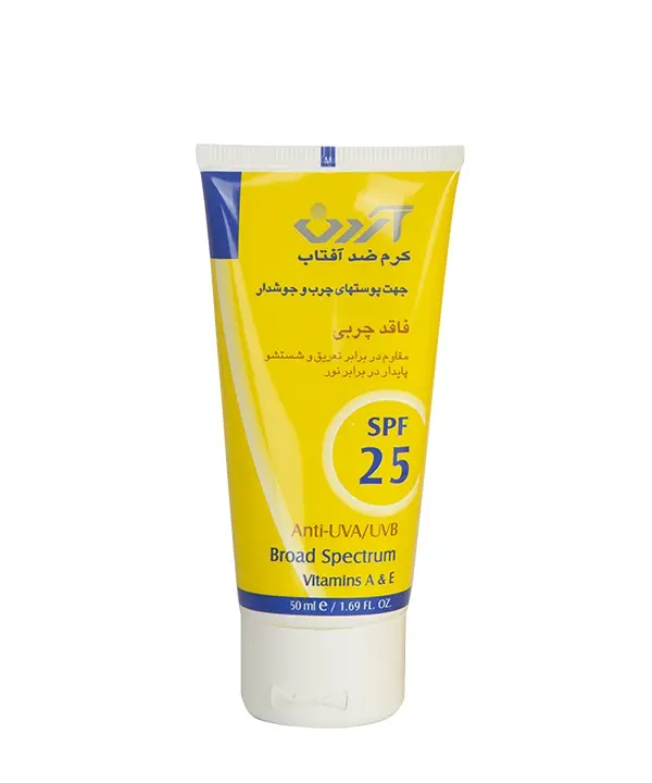 کرم ضدآفتاب SPF25 آردن فاقد چربی 50 گرم رزاستایل ۱۱۶۰۱