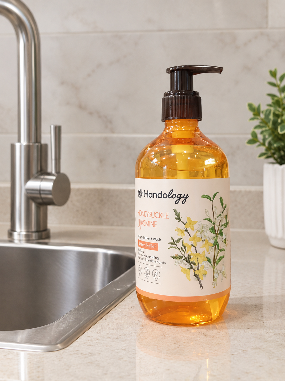 مایع دستشویی آروماتراپی هندولوژی Handology با رایحه یاسمن و پیچ امین الدوله حجم 500 میلی لیتر رزاستایل ۱۱۲۱۷