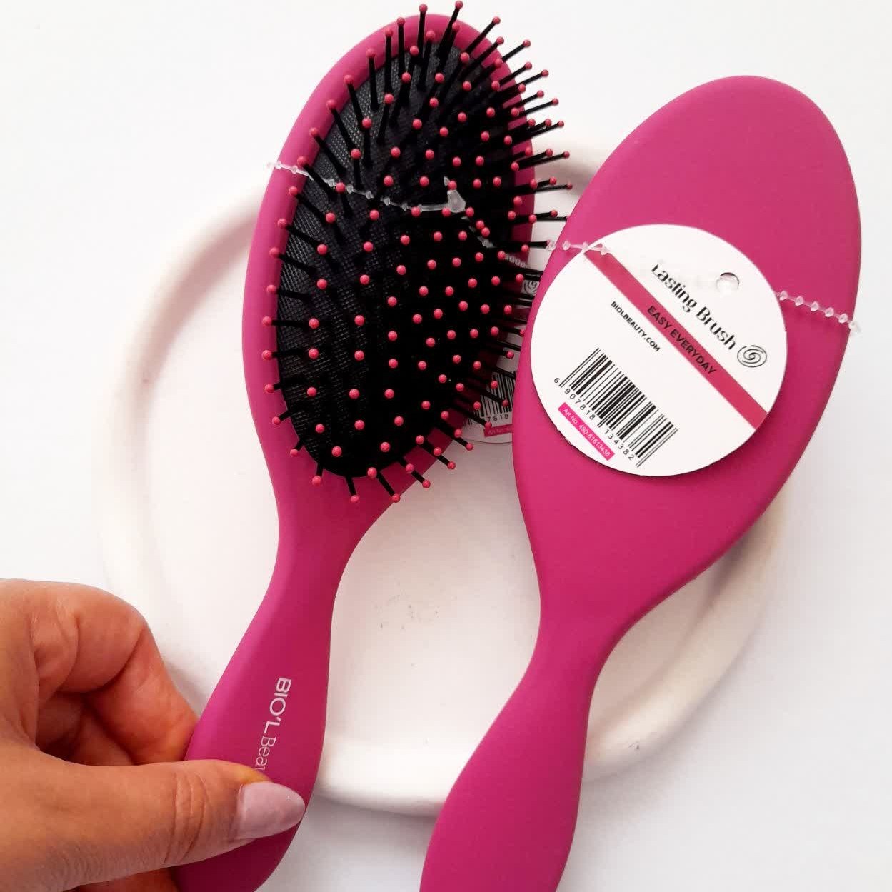 برس مو ضد آب سبک بیول BIO’L مدل بیضی با دندانه های پلاستیکی رزاستایل ۱۱۲۸۰c